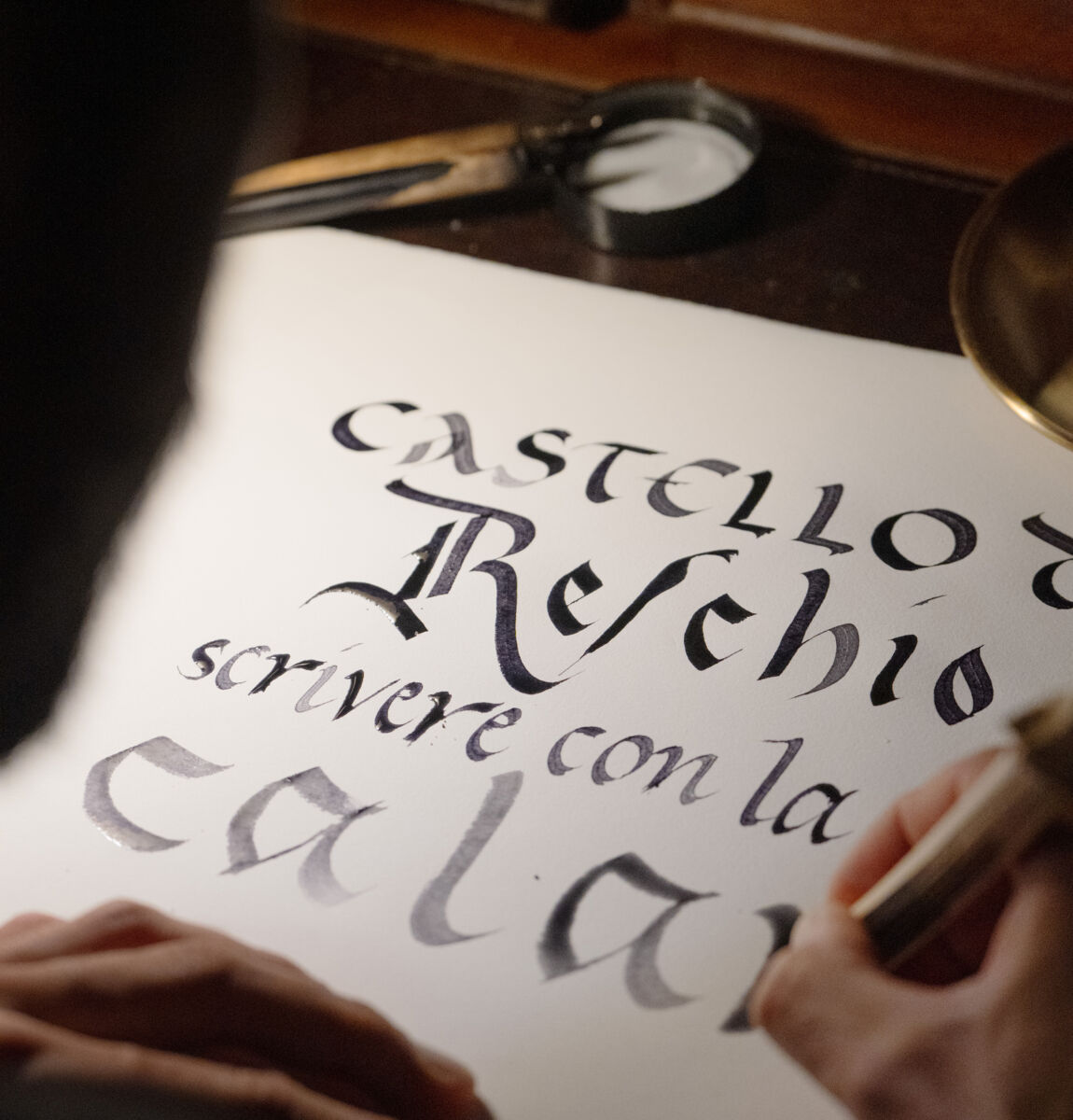 00 calligraphy landing desktop